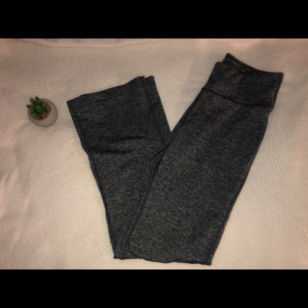 Gray aerie flare yoga pants